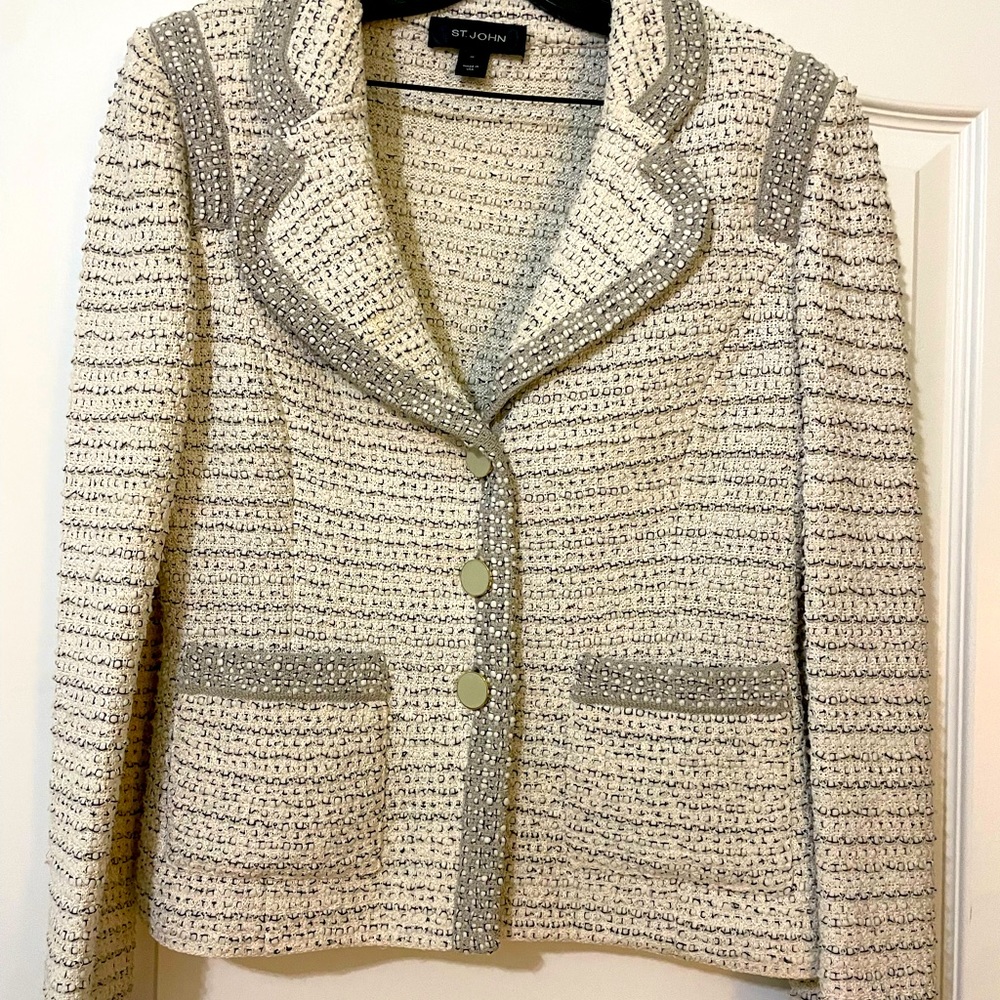 Gorgeous St. John Pant Suit